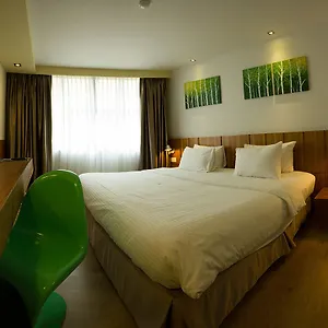 French 2*, Ipoh Malasia
