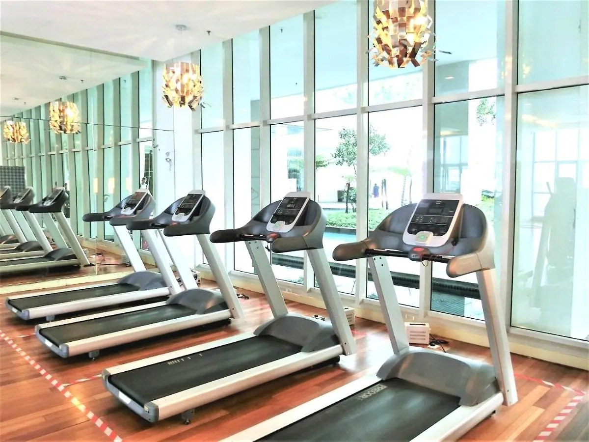 Hostel Regalia Skypool Klcc Kuala Lumpur