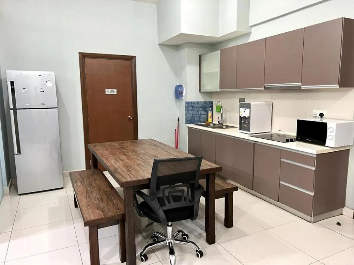 Hostel Regalia Skypool Klcc Kuala Lumpur