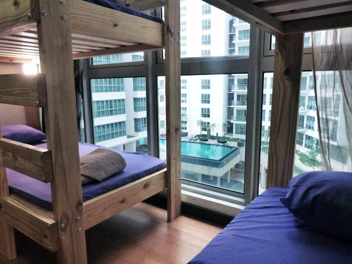 Hostel Regalia Skypool Klcc Kuala Lumpur Ma­lay­sia