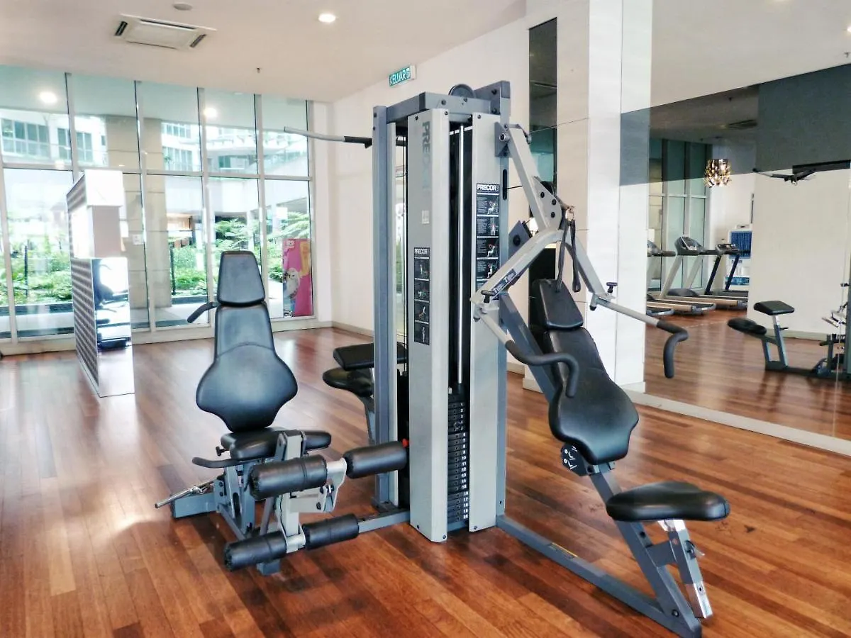 Hostel Regalia Skypool Klcc Kuala Lumpur