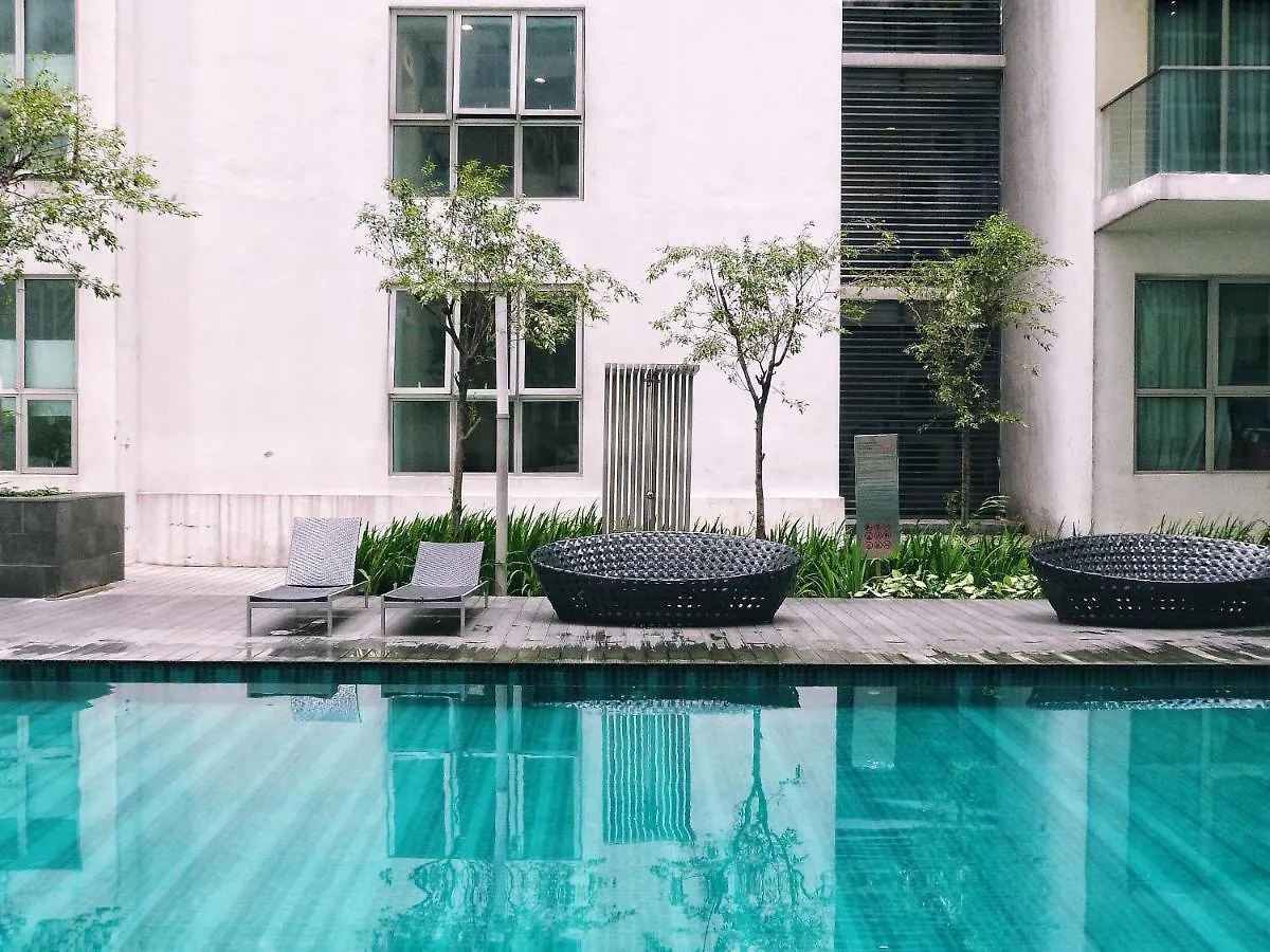 Hostel Regalia Skypool Klcc Kuala Lumpur