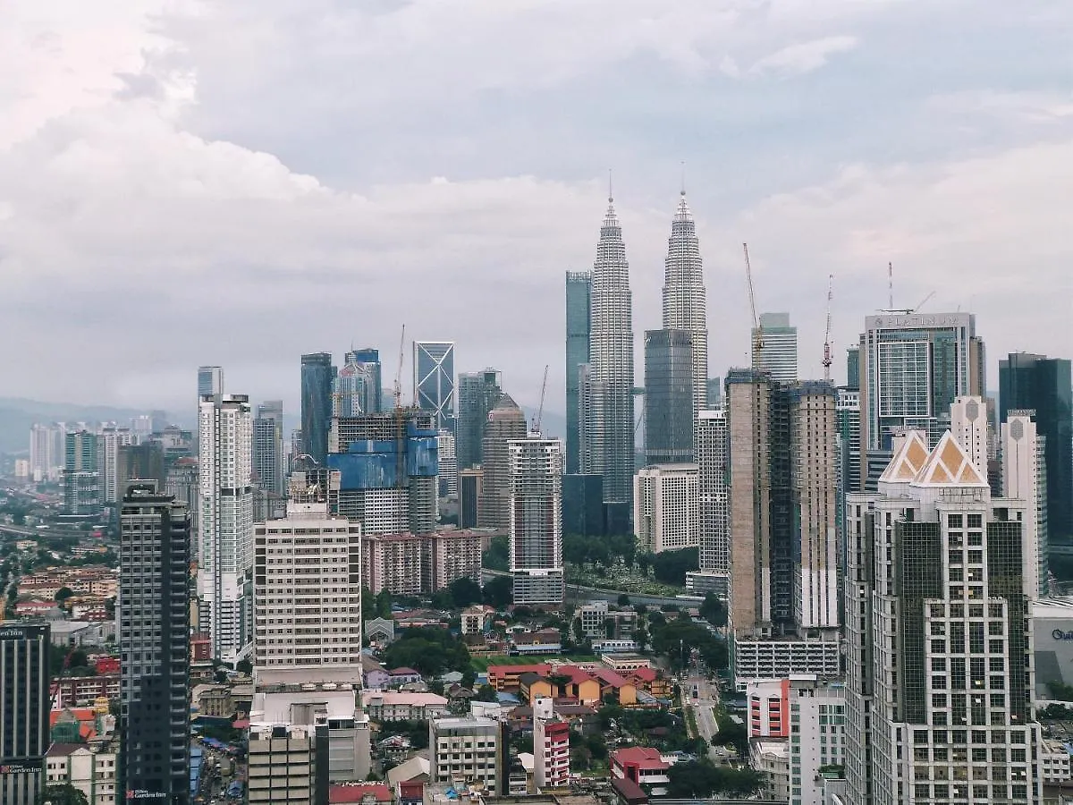 Hostel Regalia Skypool Klcc Kuala Lumpur